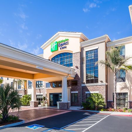 Holiday Inn Express & Suites Eureka By Ihg Exterior foto